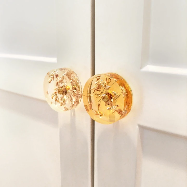 gałki meblowe z kwiatami floral honey knobs 9.jpg